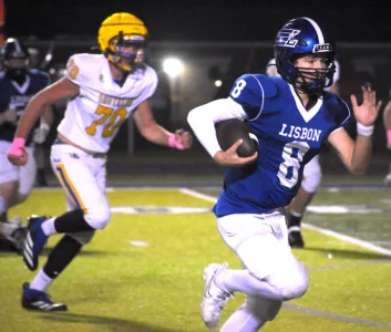Devils race to third straight win